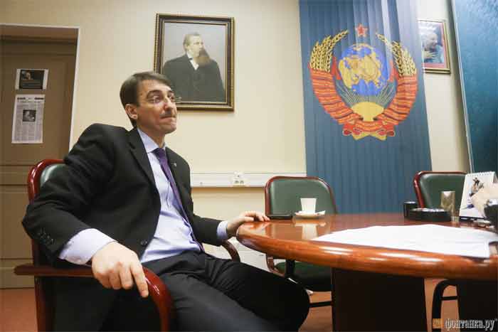 Петербургский ученый Михаил Дубин, получил золотую медаль ЮНЕСКО за вклад в развитие нанонауки.